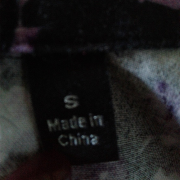 Purple abstract blouse - Picture 7 of 7